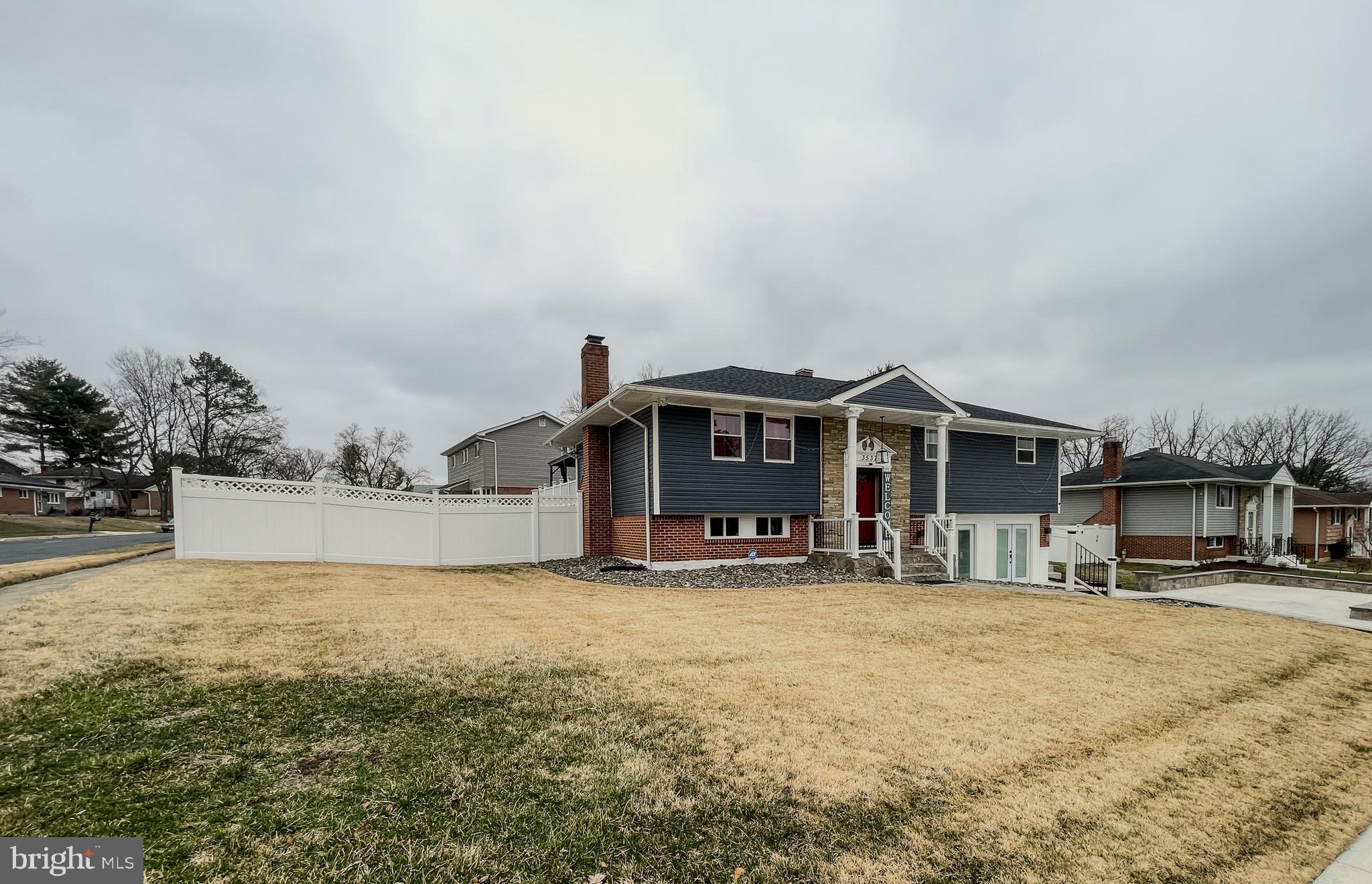 KINGS POINT - Residential