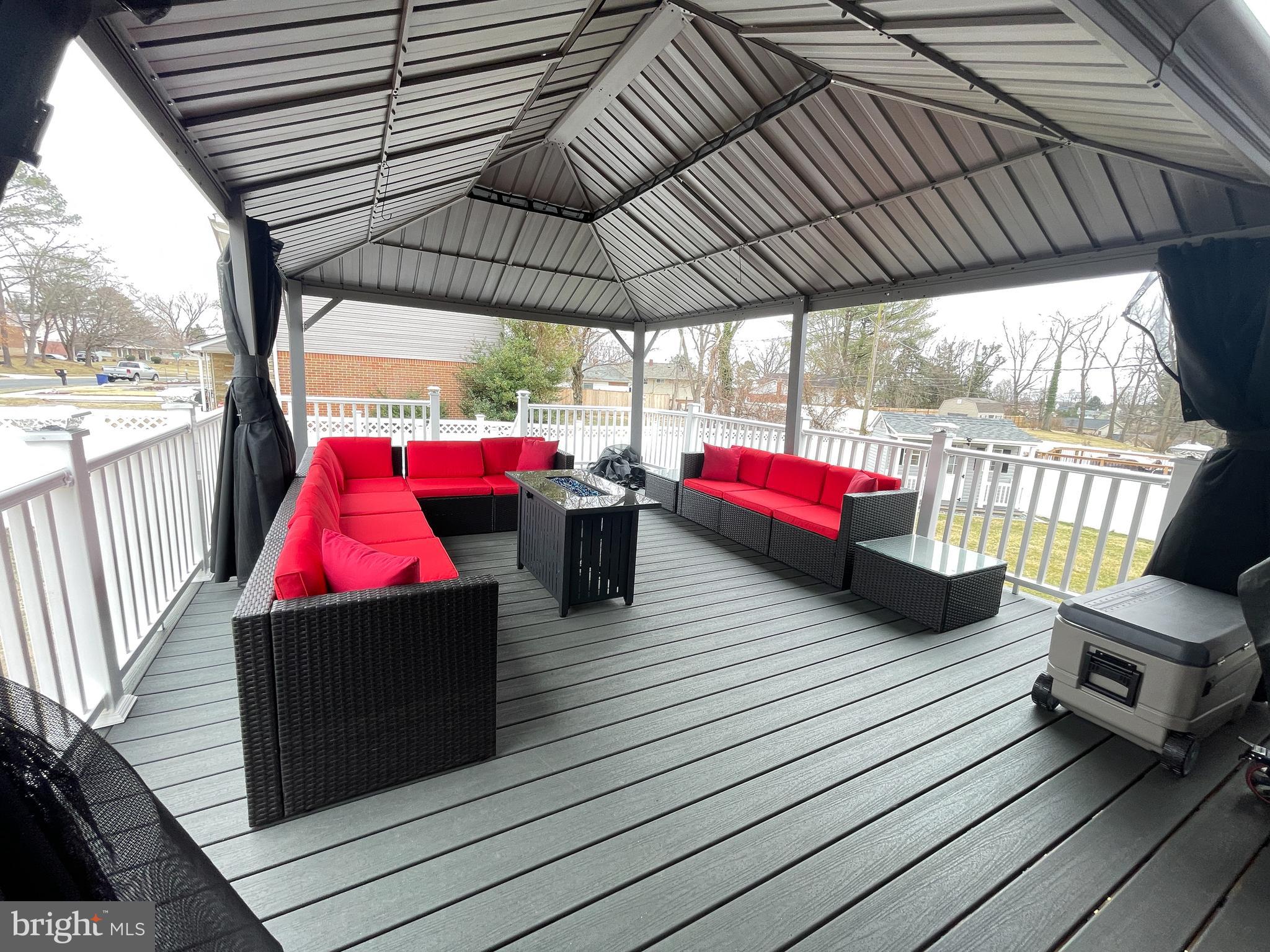 KINGS POINT - Residential