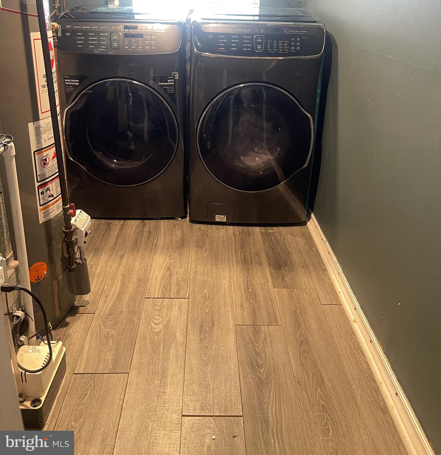 KINGS POINT - Residential