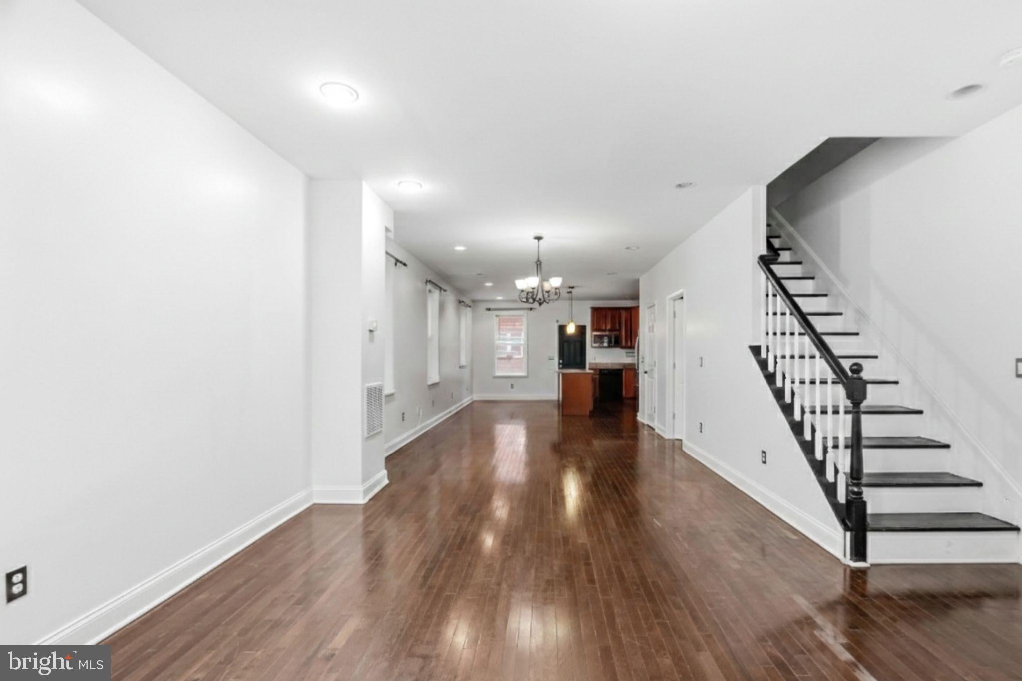 2302 MOUNT ROYAL TERRACE
