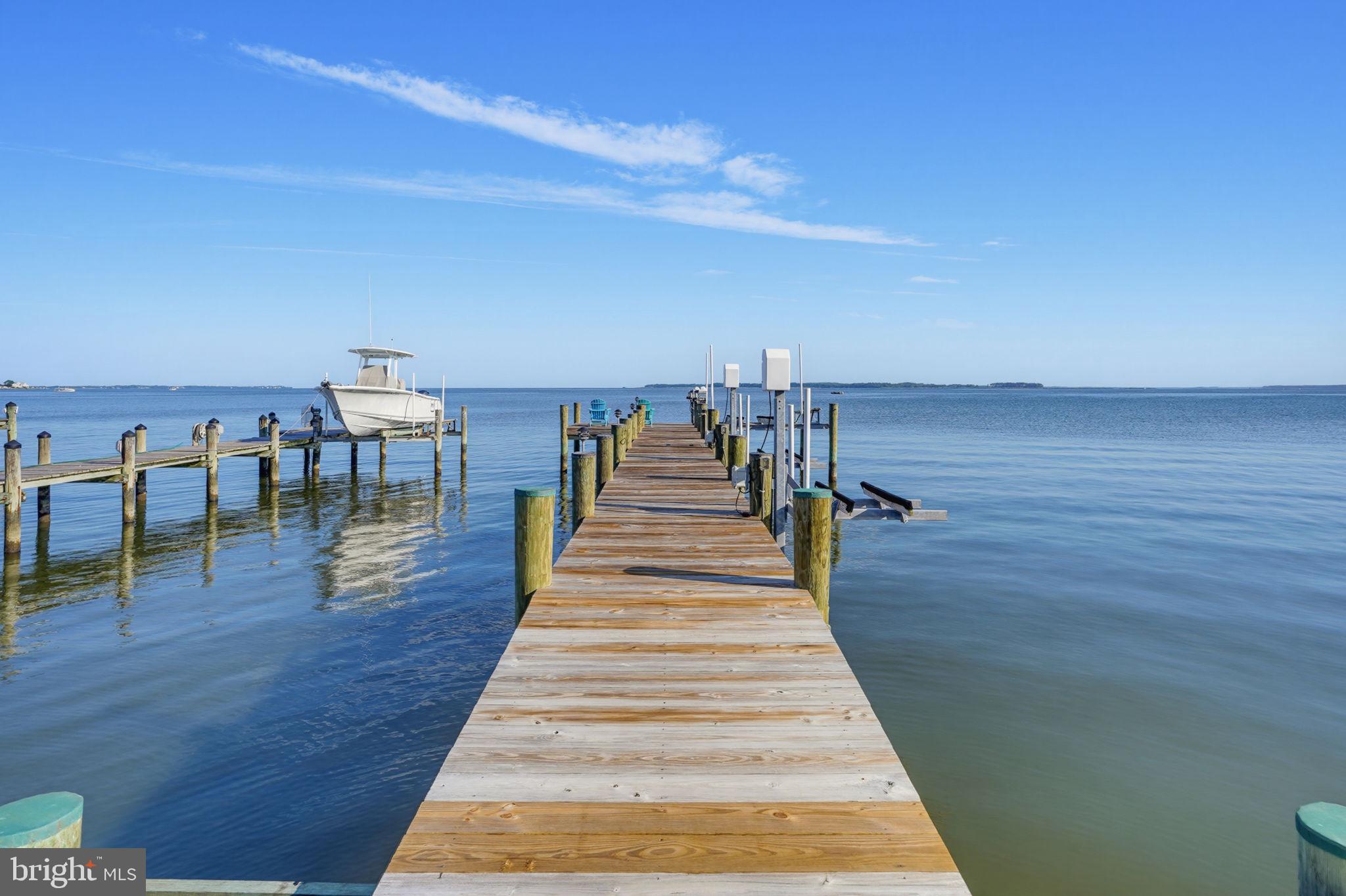 942 CHESTER RIVER DRIVE