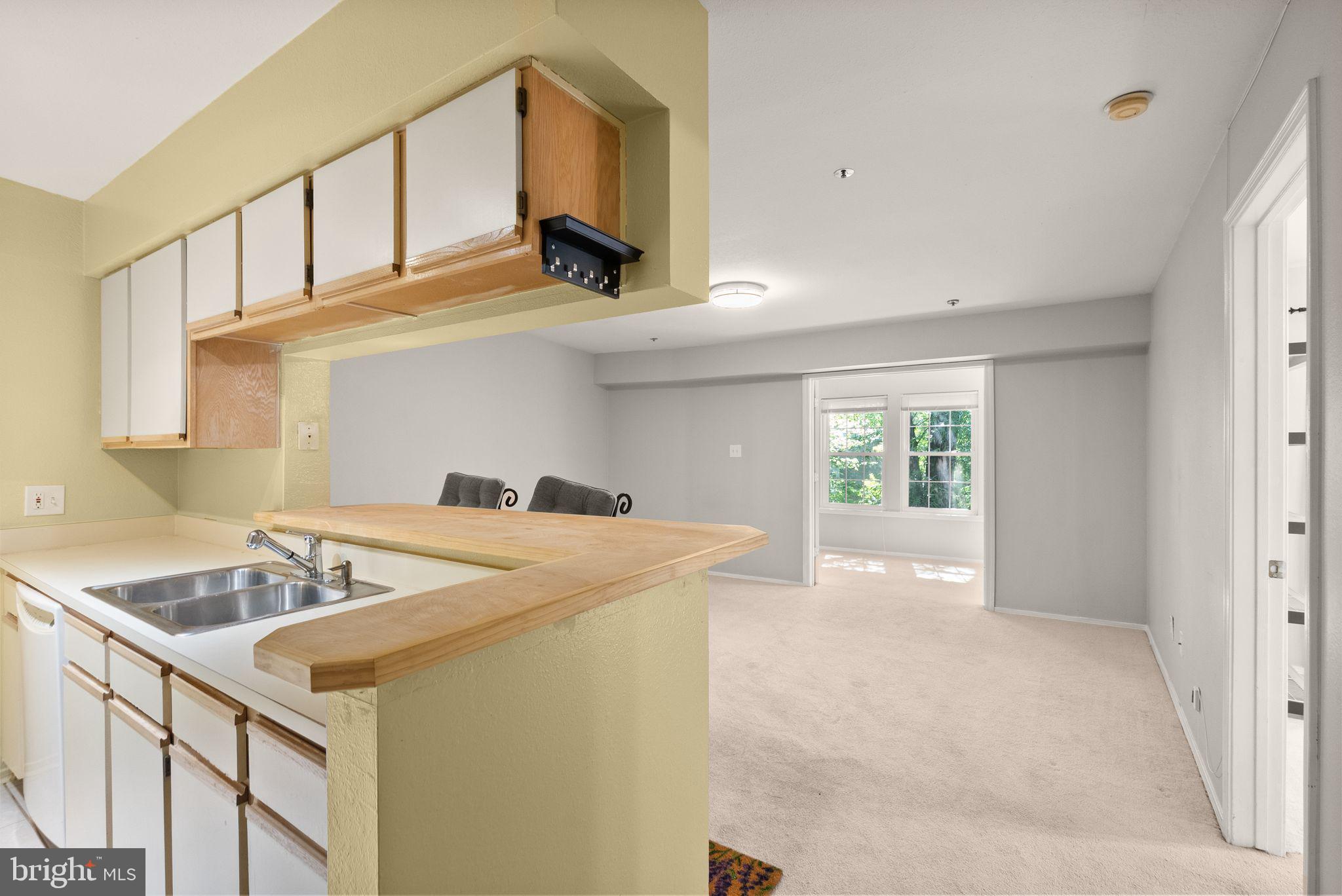 3313 WYNDHAM CIRCLE 3209