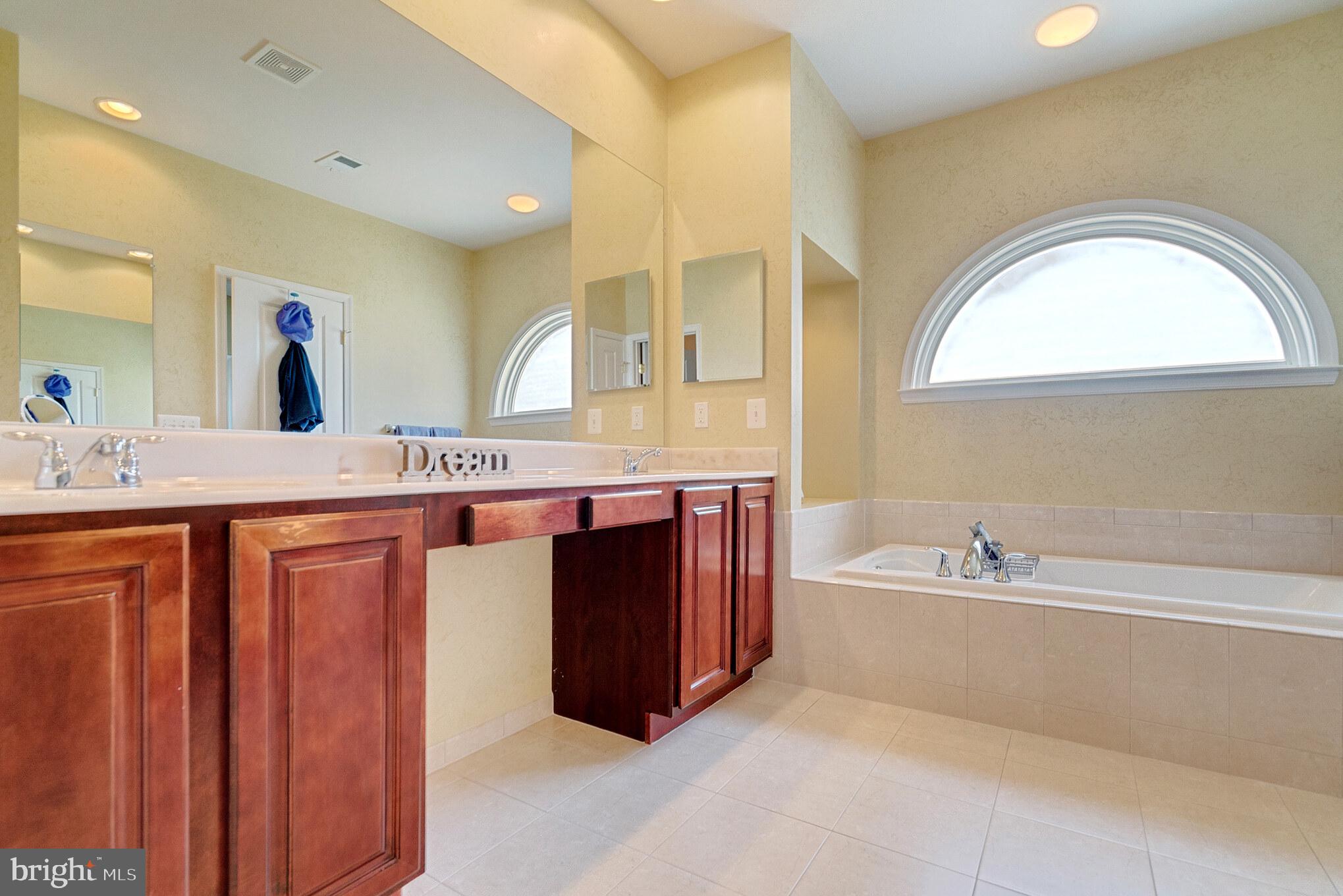 PEMBROOKE/VICTORY LAKES - Residential