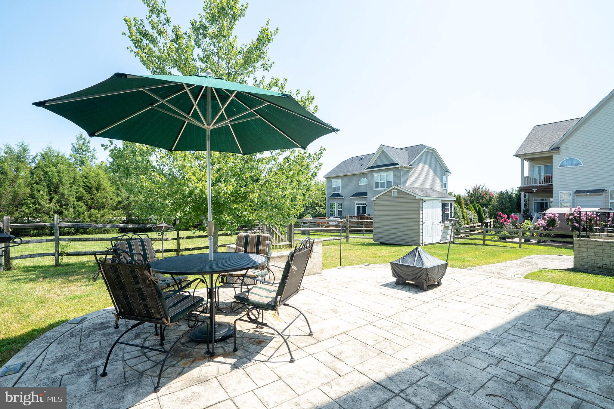 PEMBROOKE/VICTORY LAKES - Residential