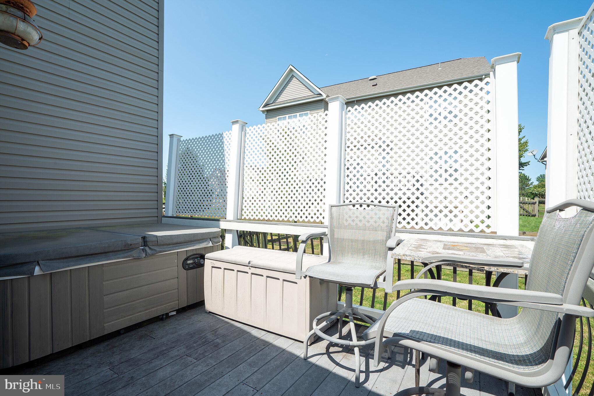 PEMBROOKE/VICTORY LAKES - Residential