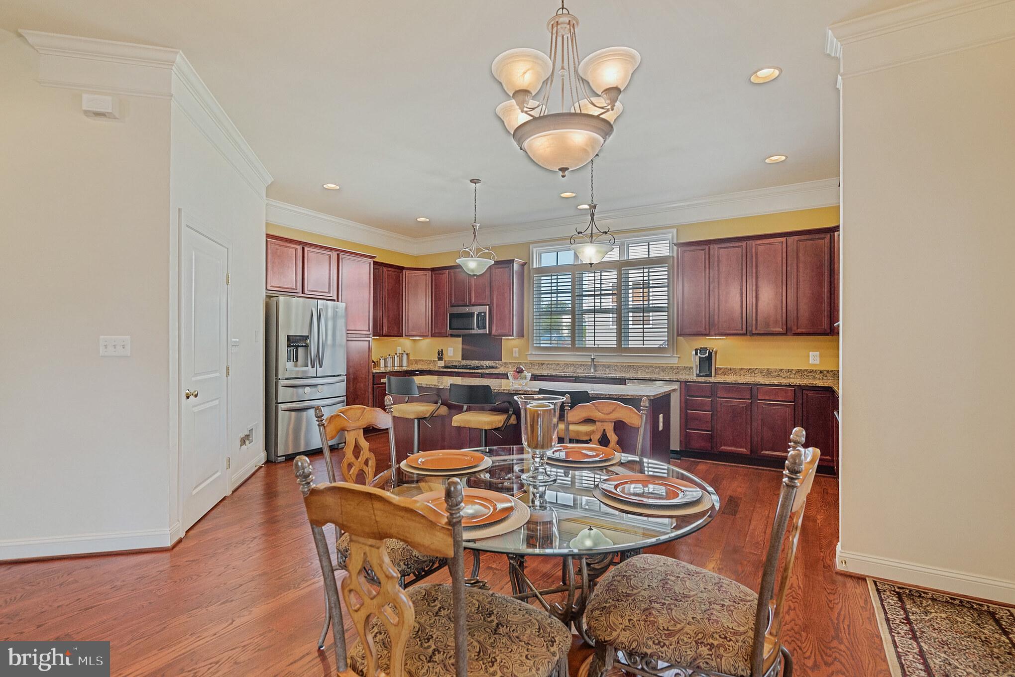 PEMBROOKE/VICTORY LAKES - Residential