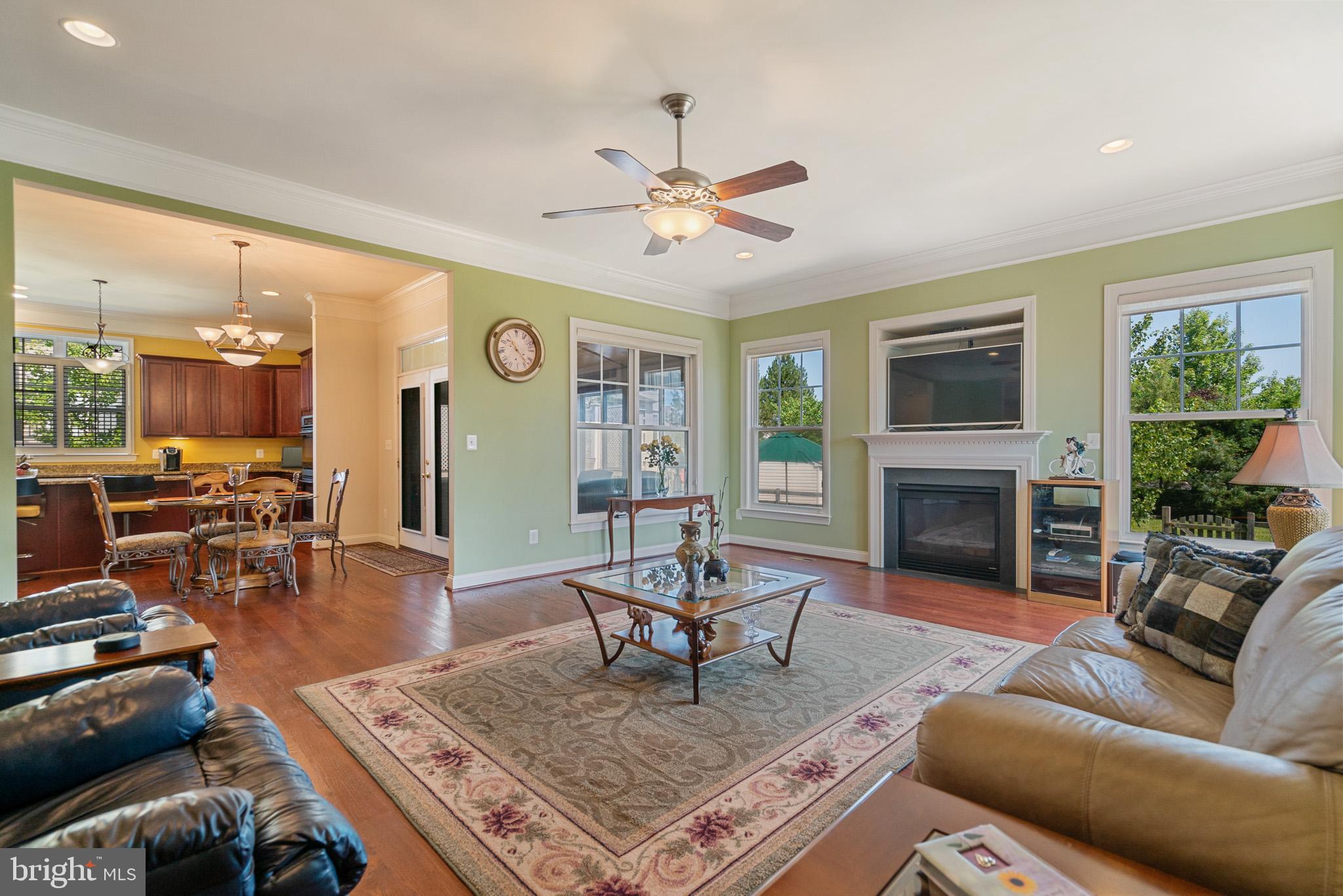 PEMBROOKE/VICTORY LAKES - Residential