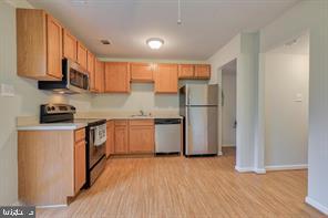 HILLTOP VILLAGE CONDOMINIUMS - Residential Lease