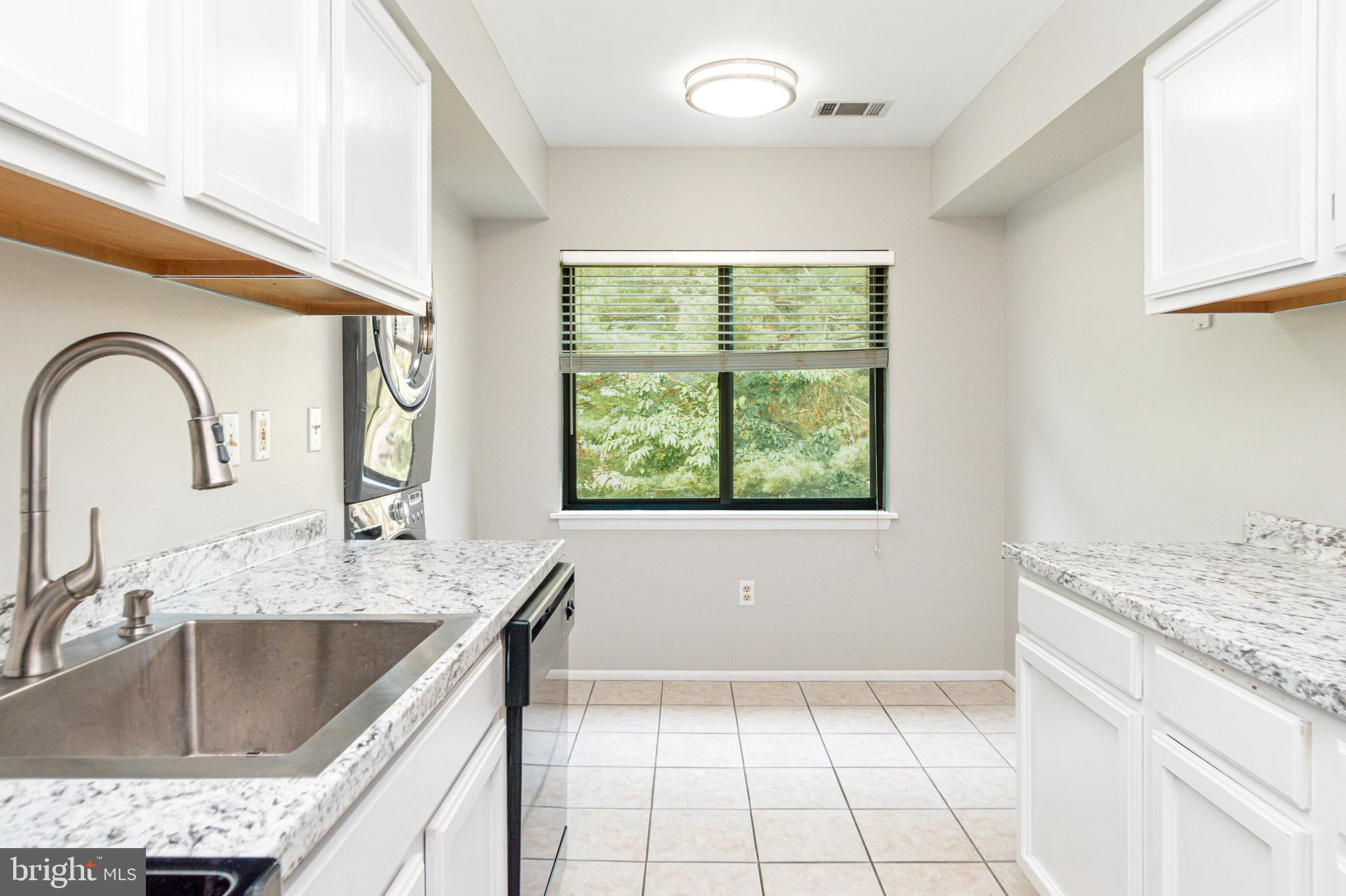 ROBERTS FIELD - Residential