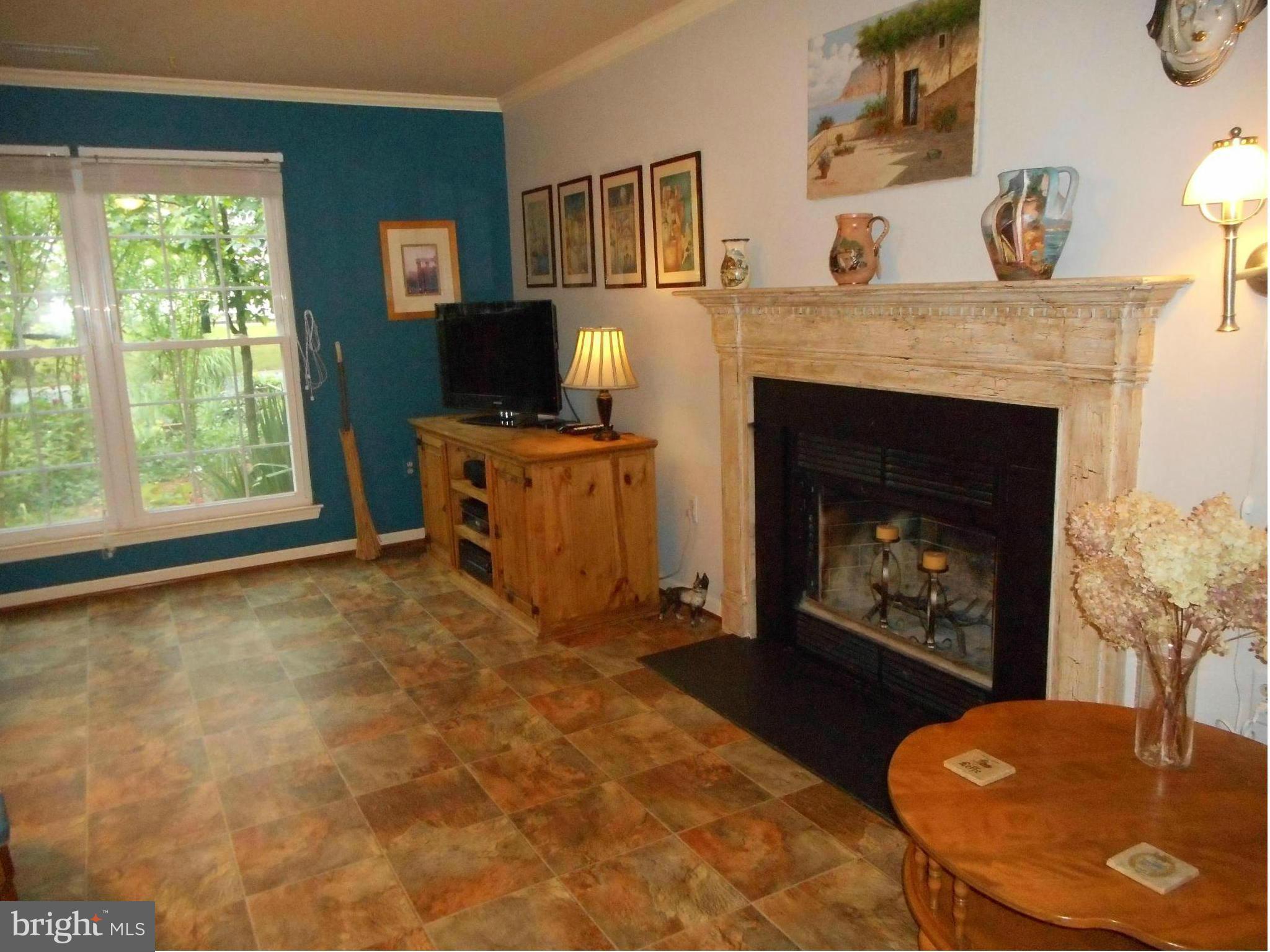 ST CHARLES SUB - HAMPSHIRE - Residential