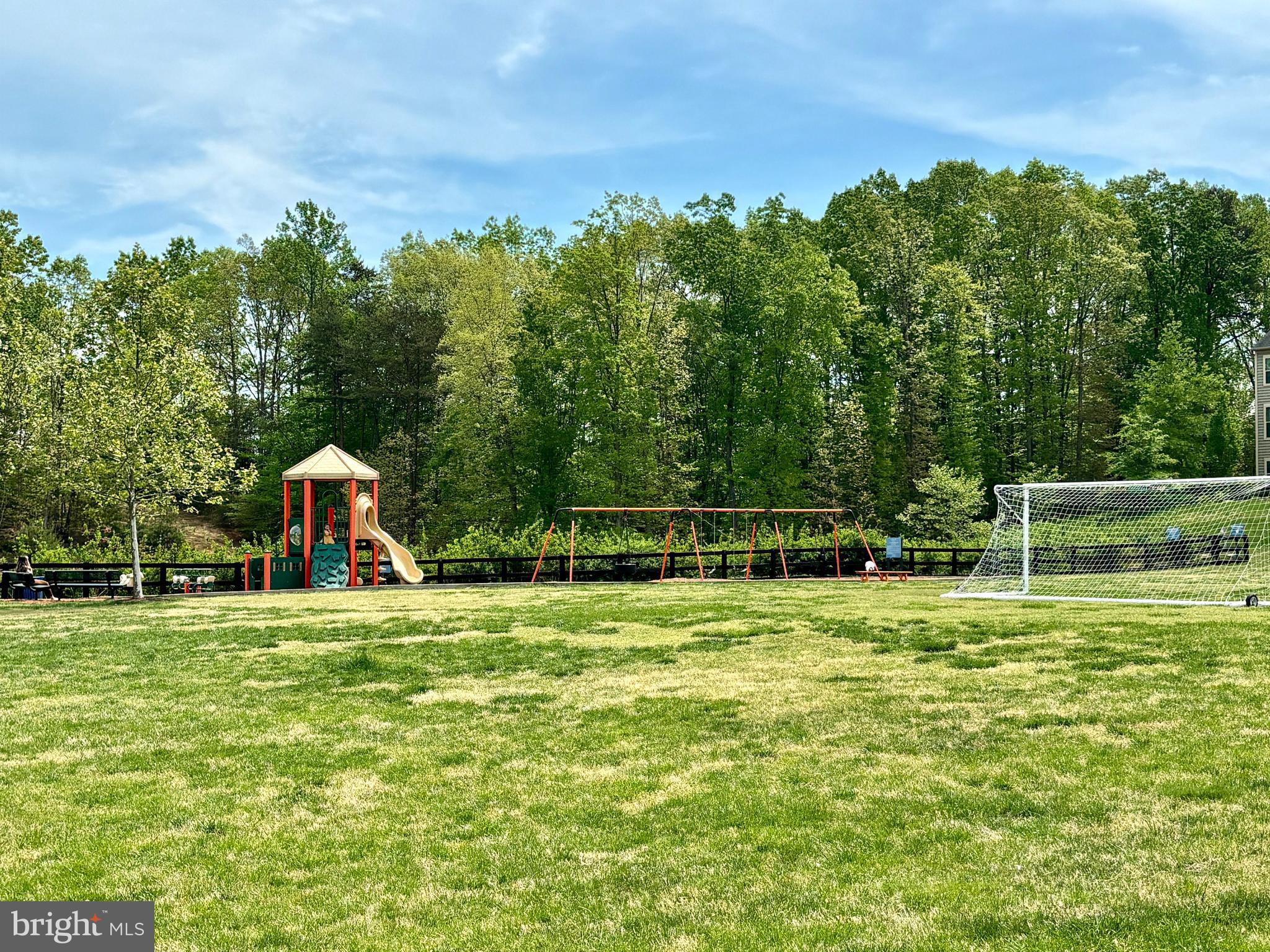 EMBREY MILL - Residential Lease