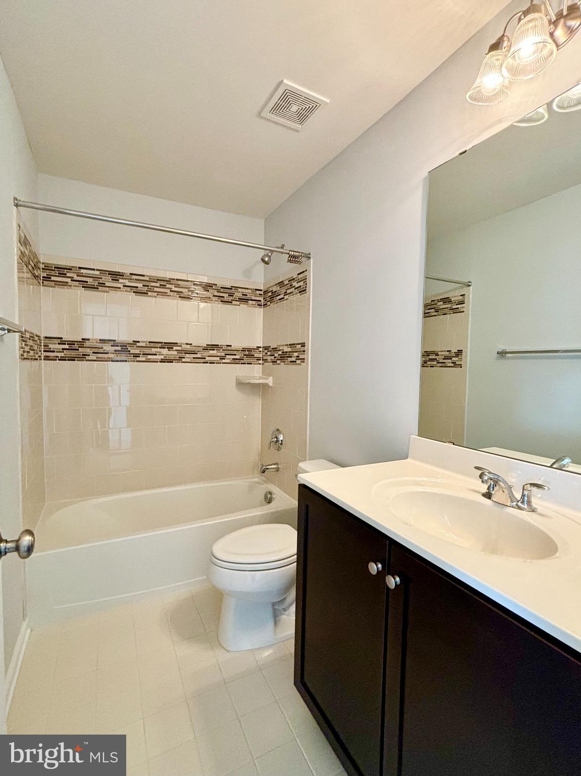 EMBREY MILL - Residential Lease