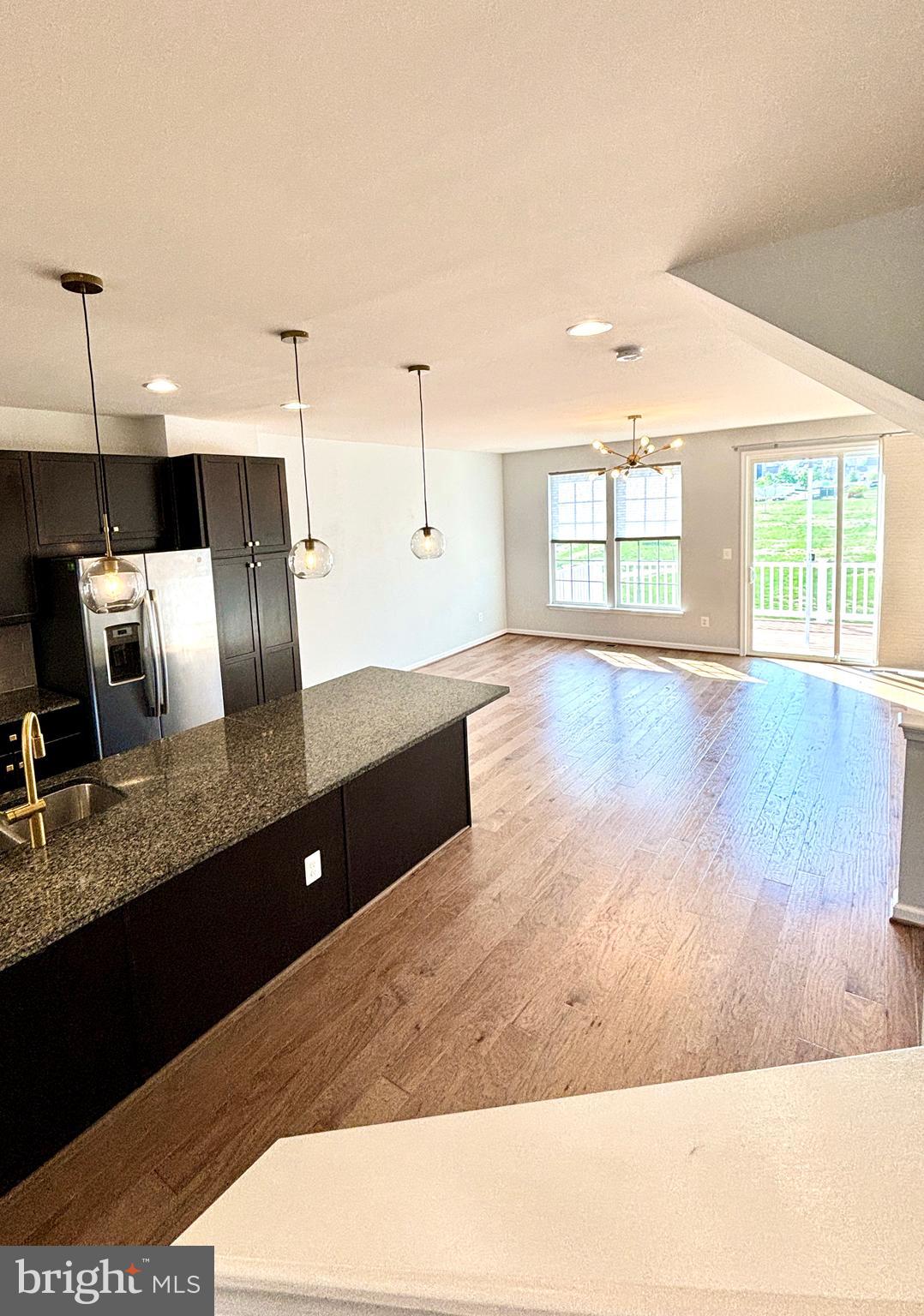 EMBREY MILL - Residential Lease