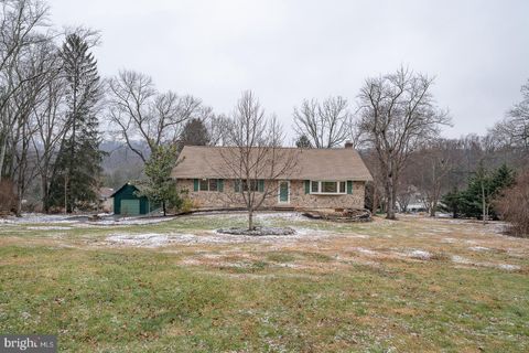 2 MARTINS LANE DOWNINGTOWN PA 19335