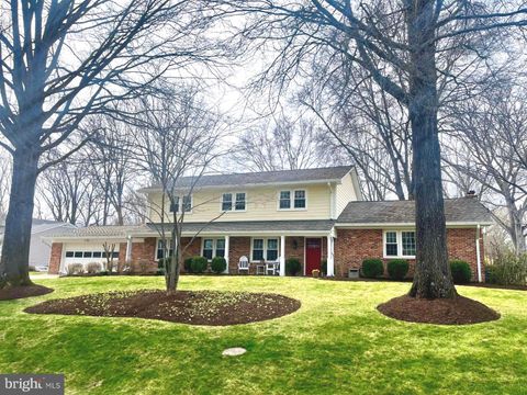 1714 SADDLE RIDGE COURT VIENNA VA 22182