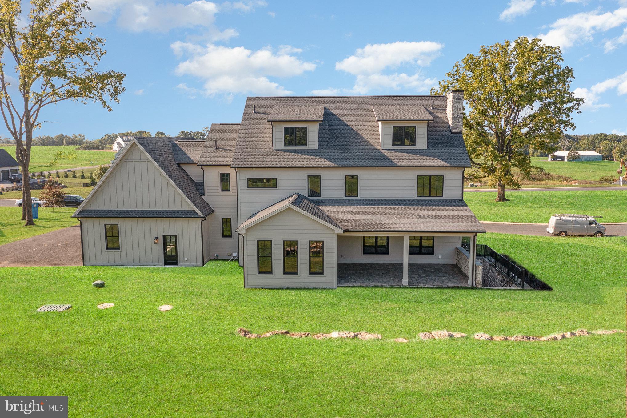 GLENDALE ESTATES - Residential