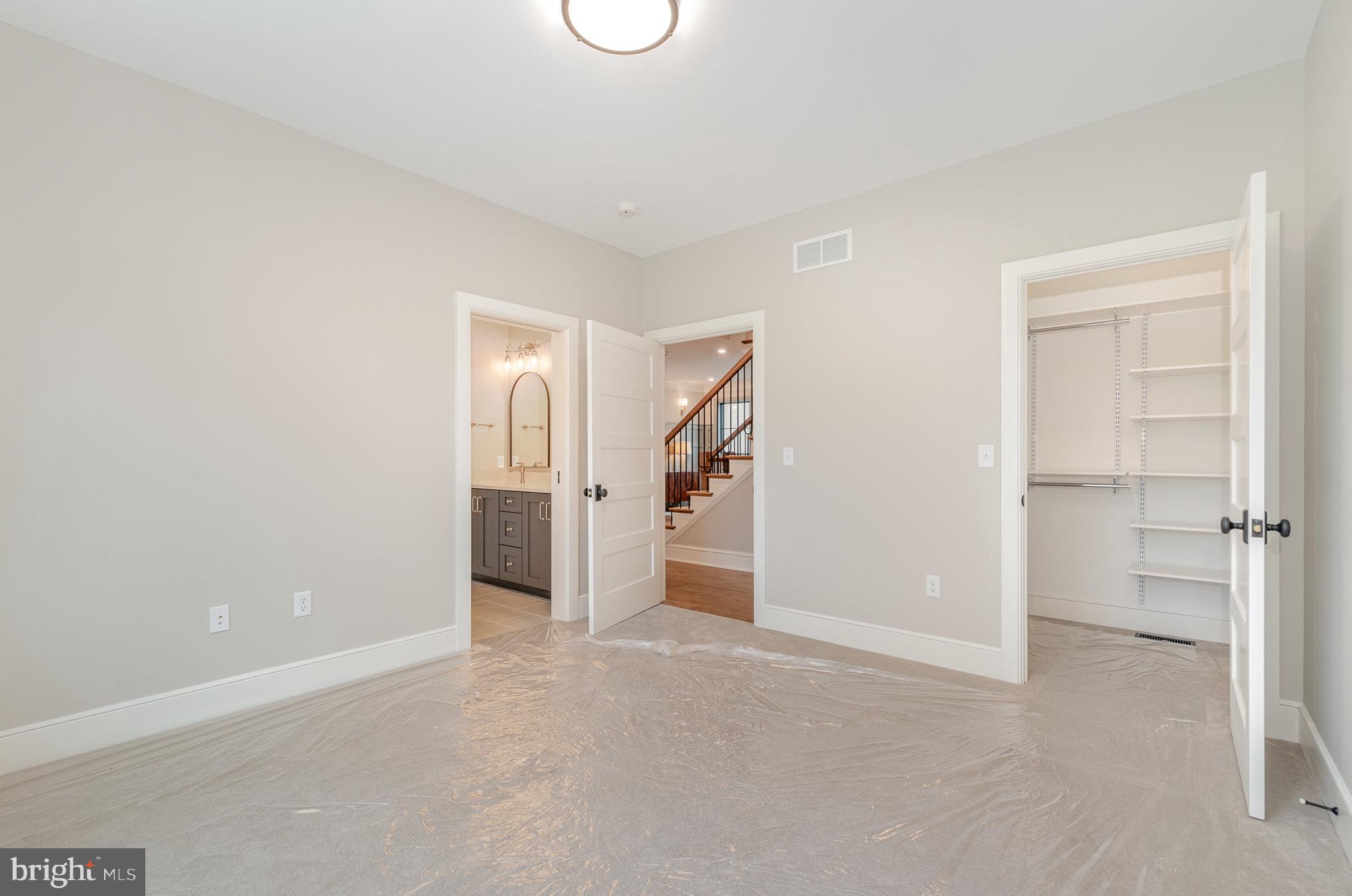 GLENDALE ESTATES - Residential