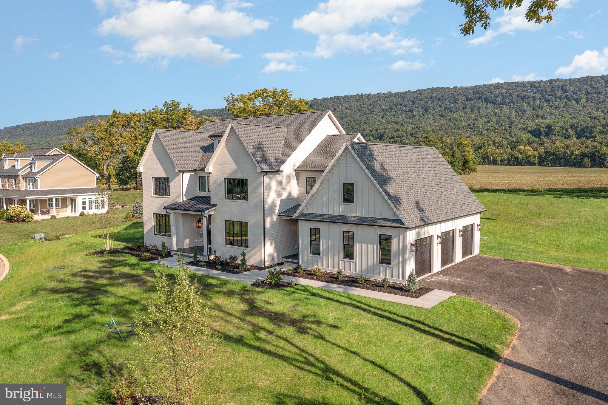 GLENDALE ESTATES - Residential