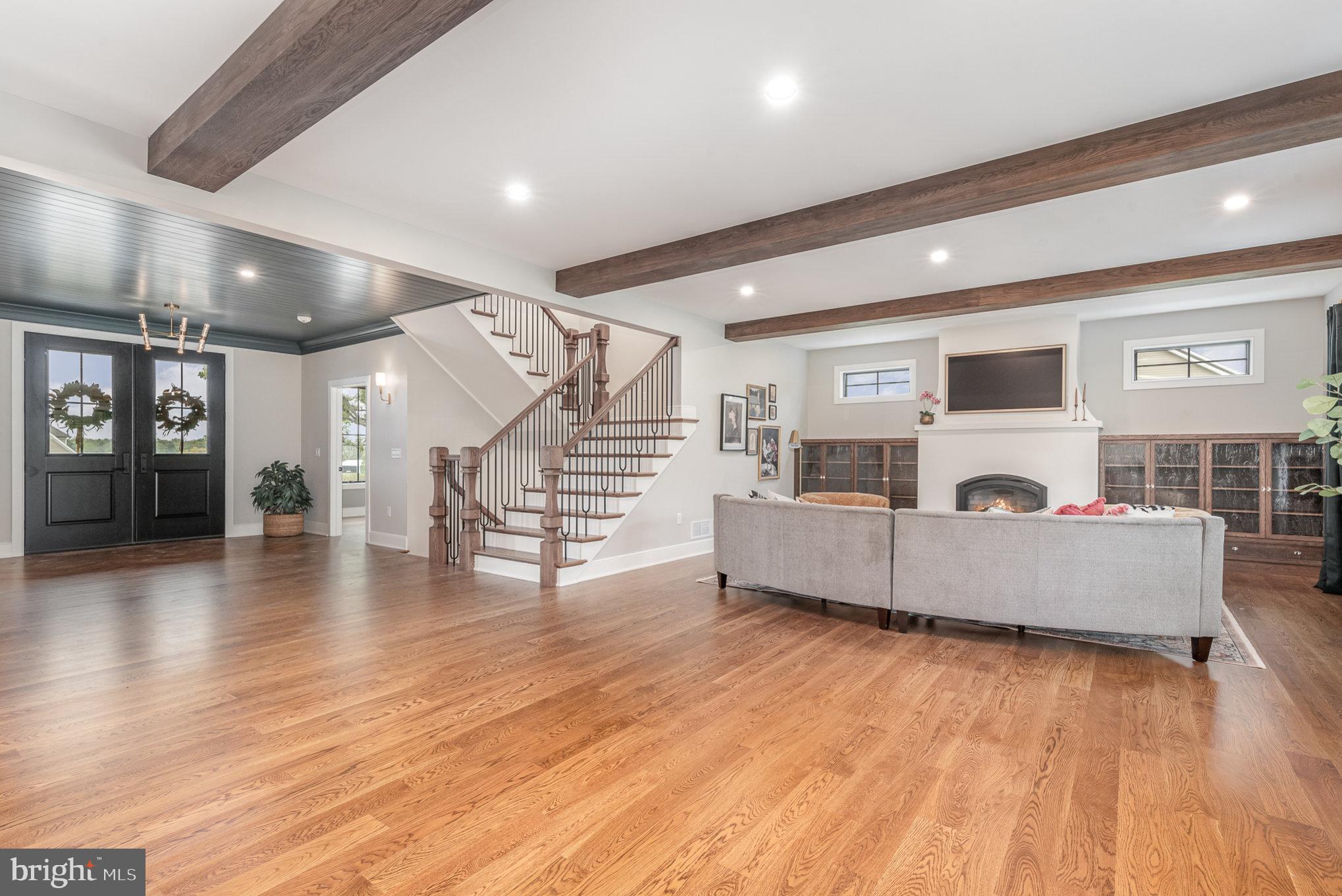 GLENDALE ESTATES - Residential