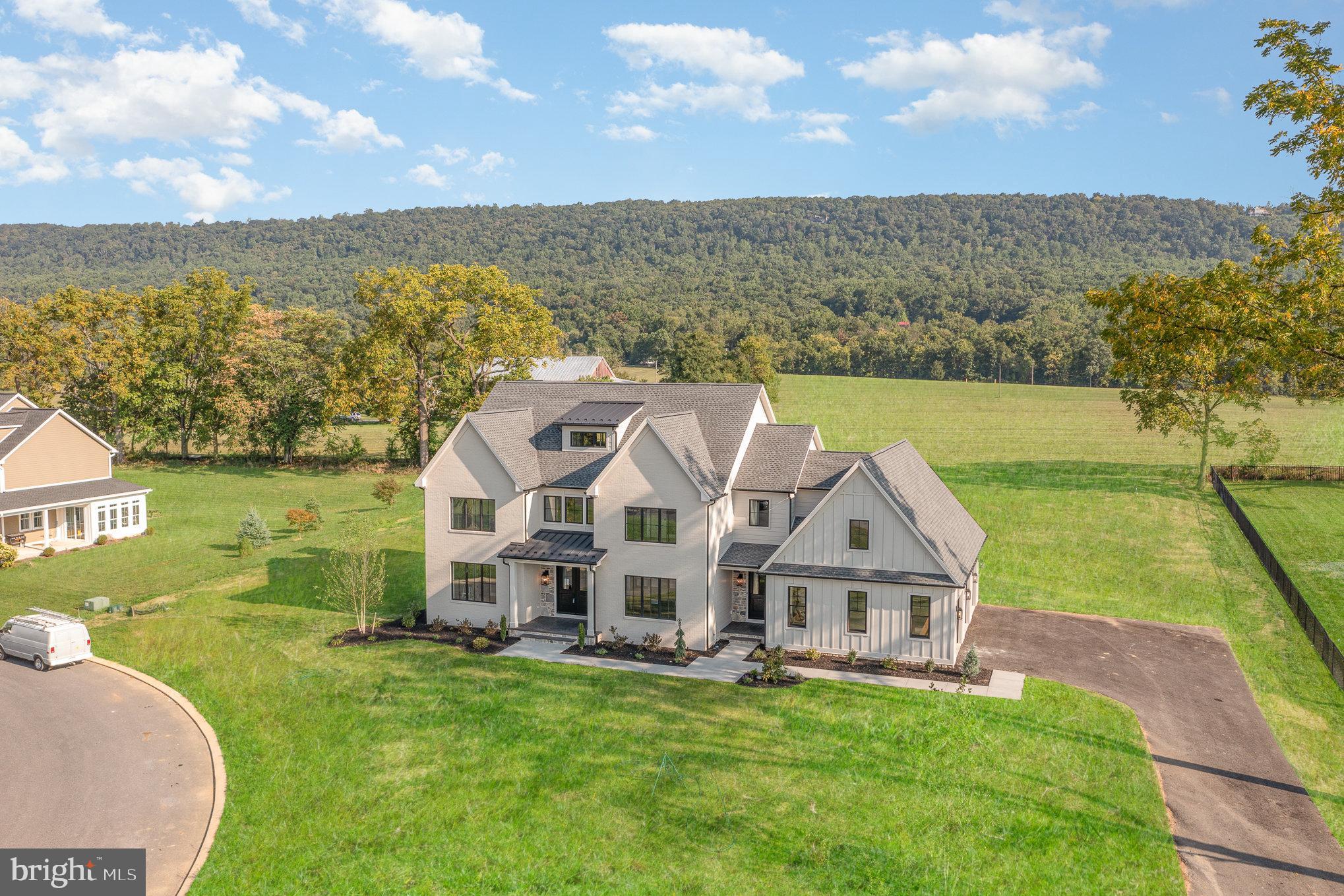 GLENDALE ESTATES - Residential