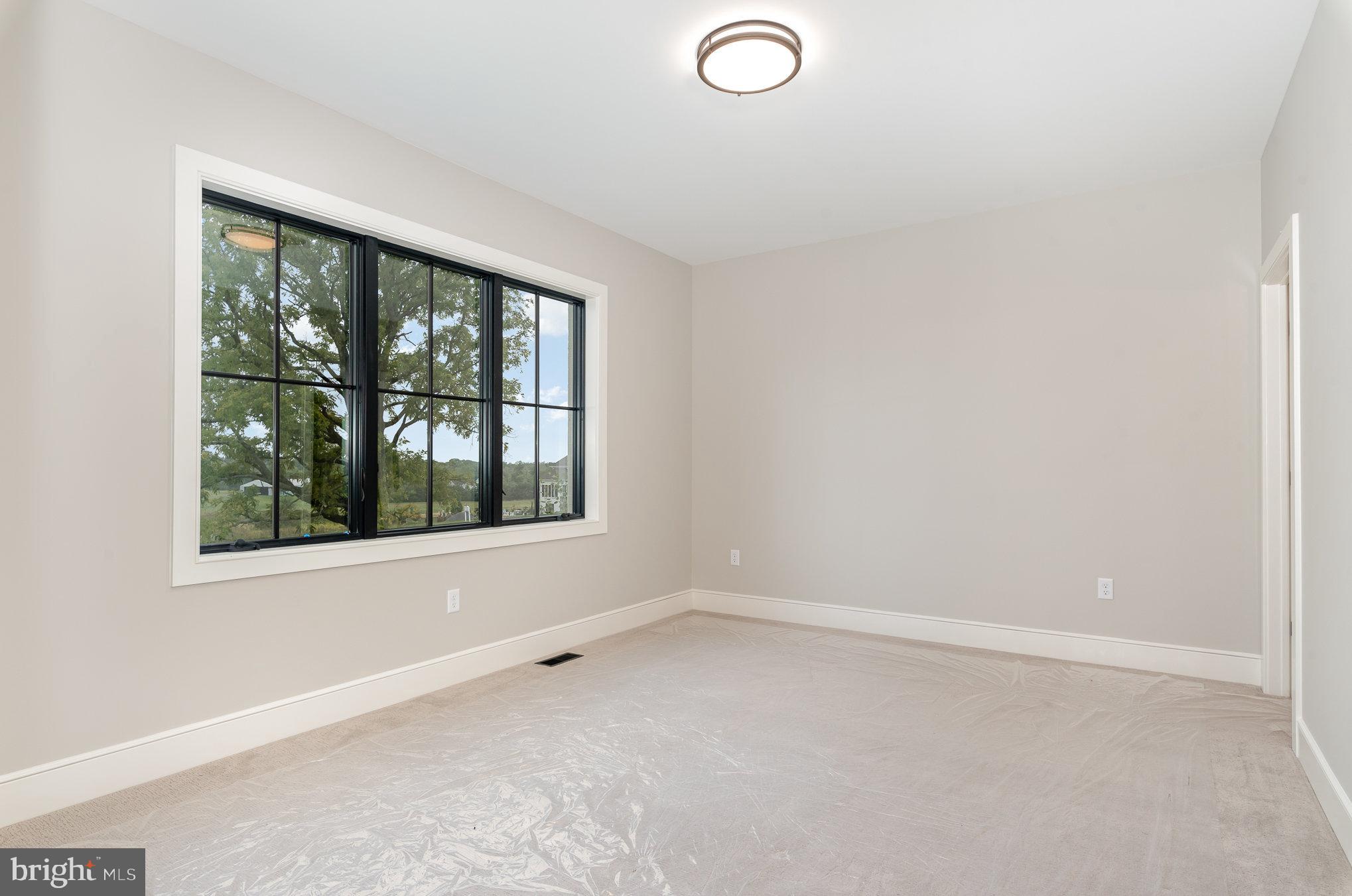 GLENDALE ESTATES - Residential