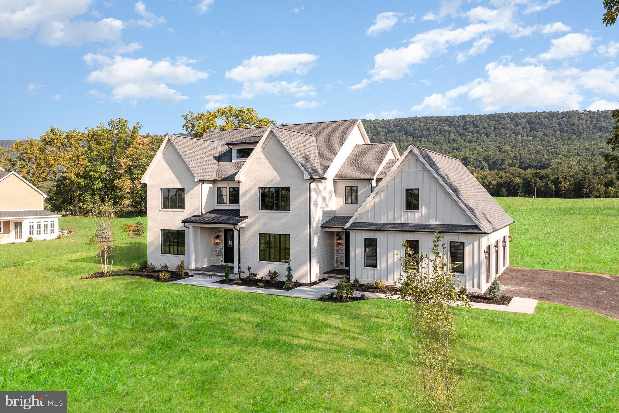 GLENDALE ESTATES - Residential