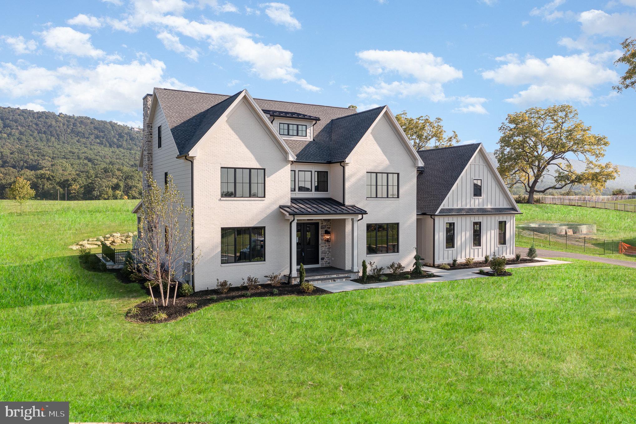 GLENDALE ESTATES - Residential