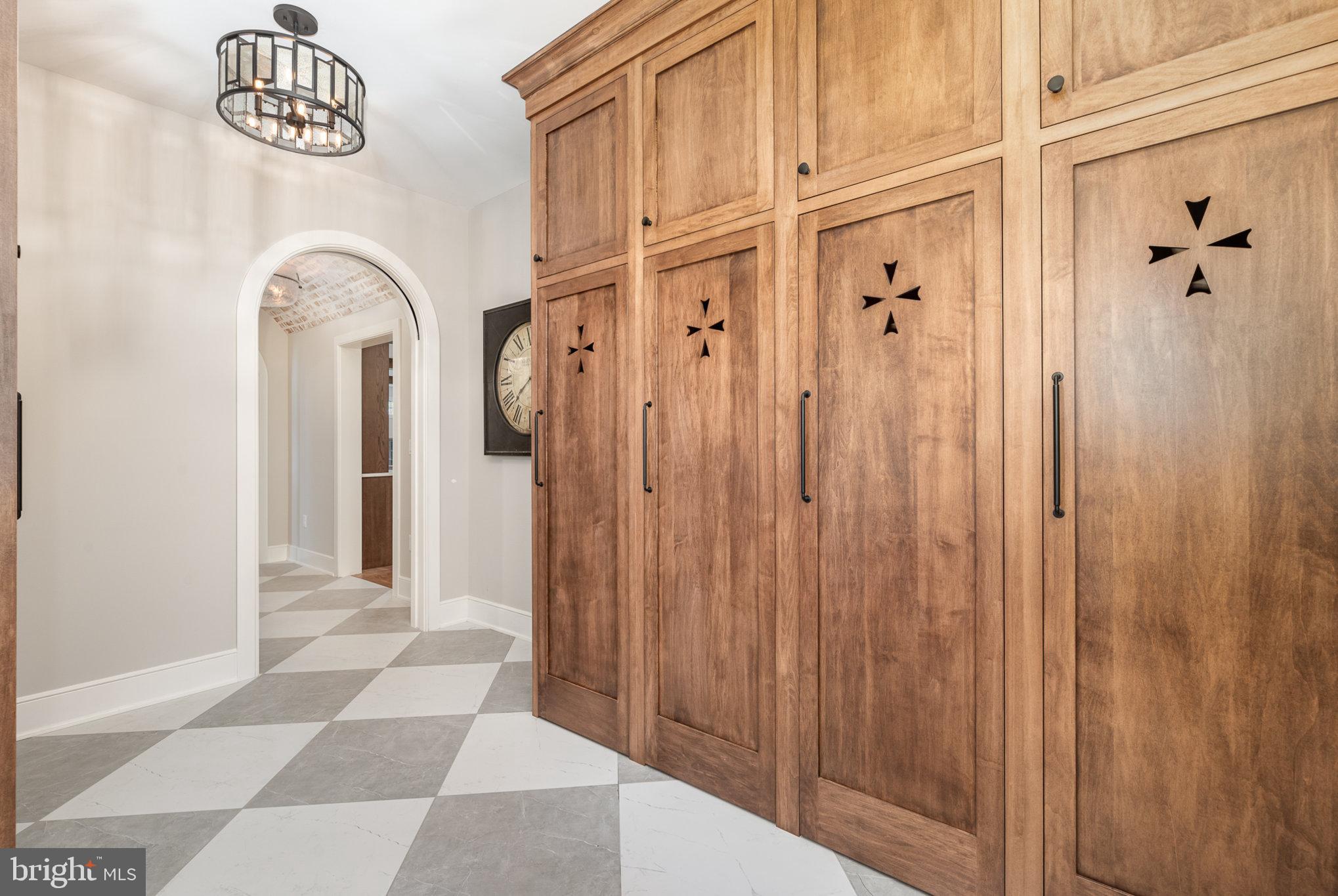 GLENDALE ESTATES - Residential