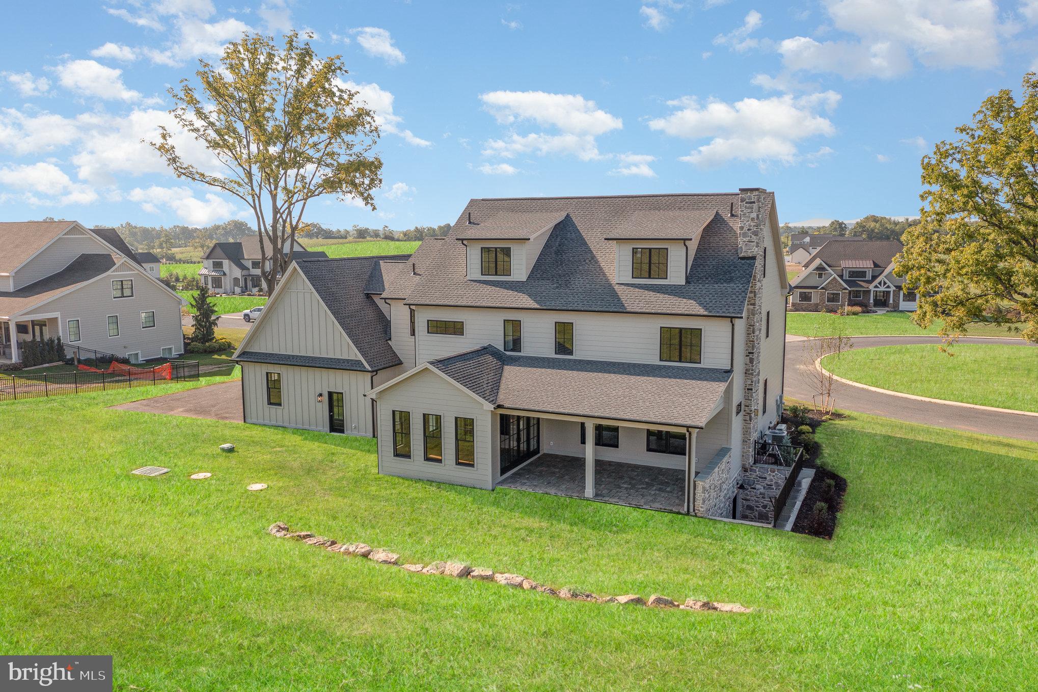 GLENDALE ESTATES - Residential