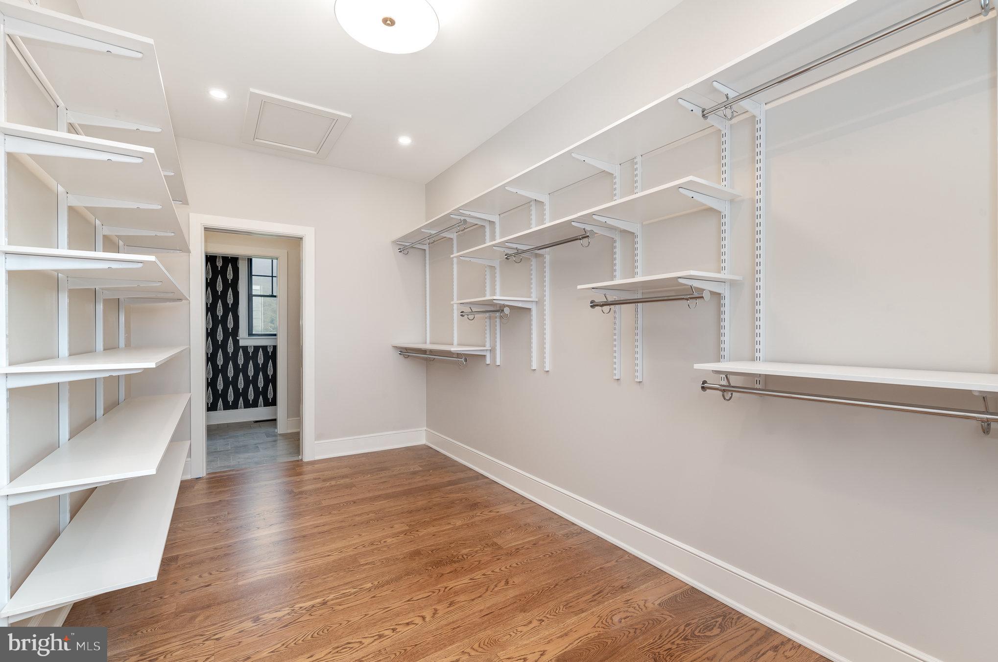 GLENDALE ESTATES - Residential