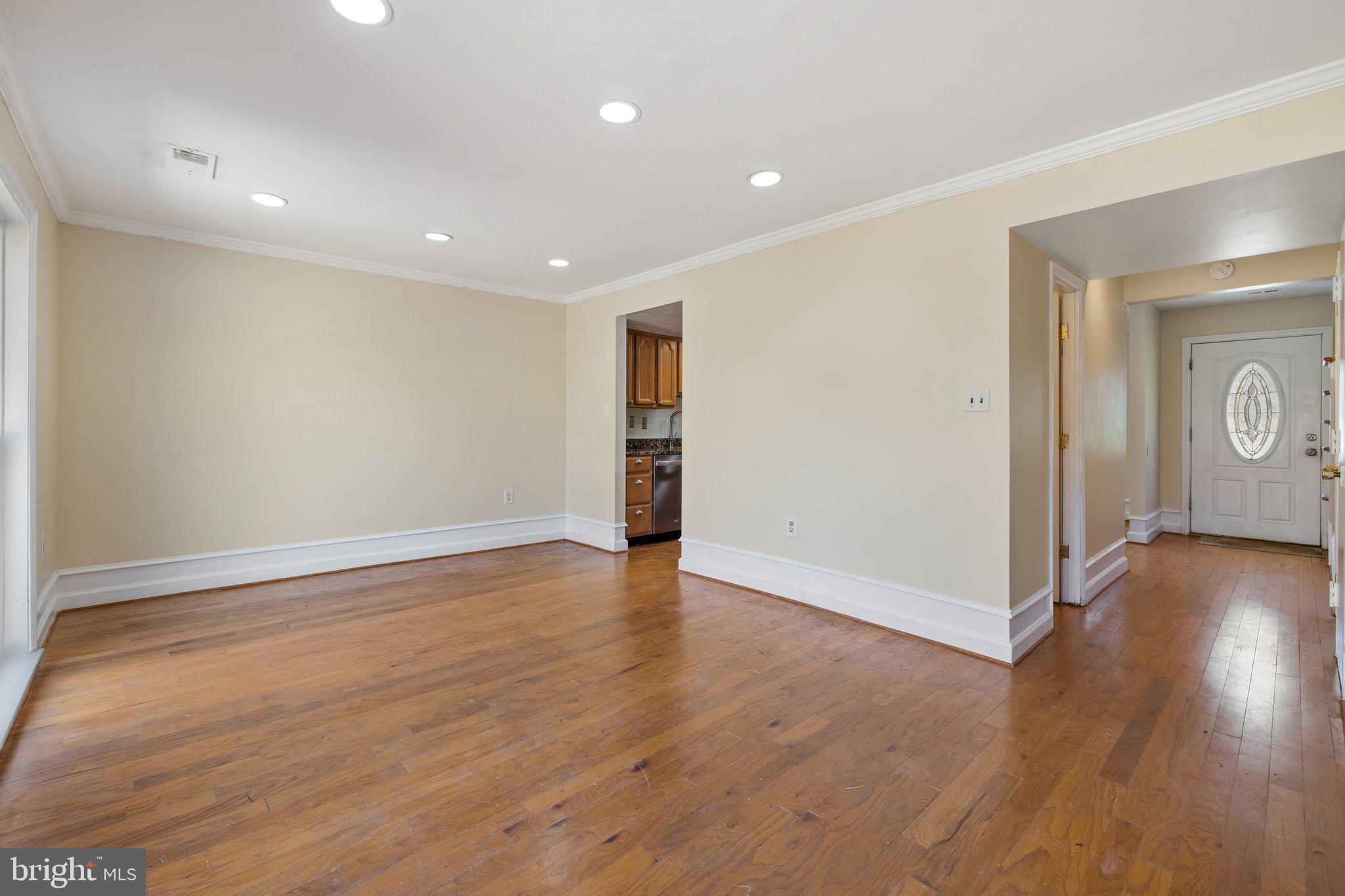 STEVENSON SQUARE - Residential