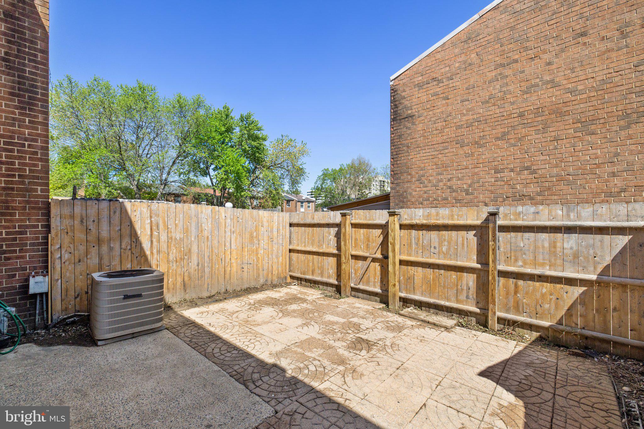 STEVENSON SQUARE - Residential