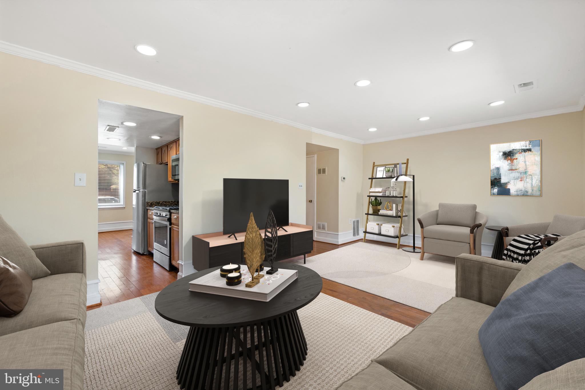 STEVENSON SQUARE - Residential