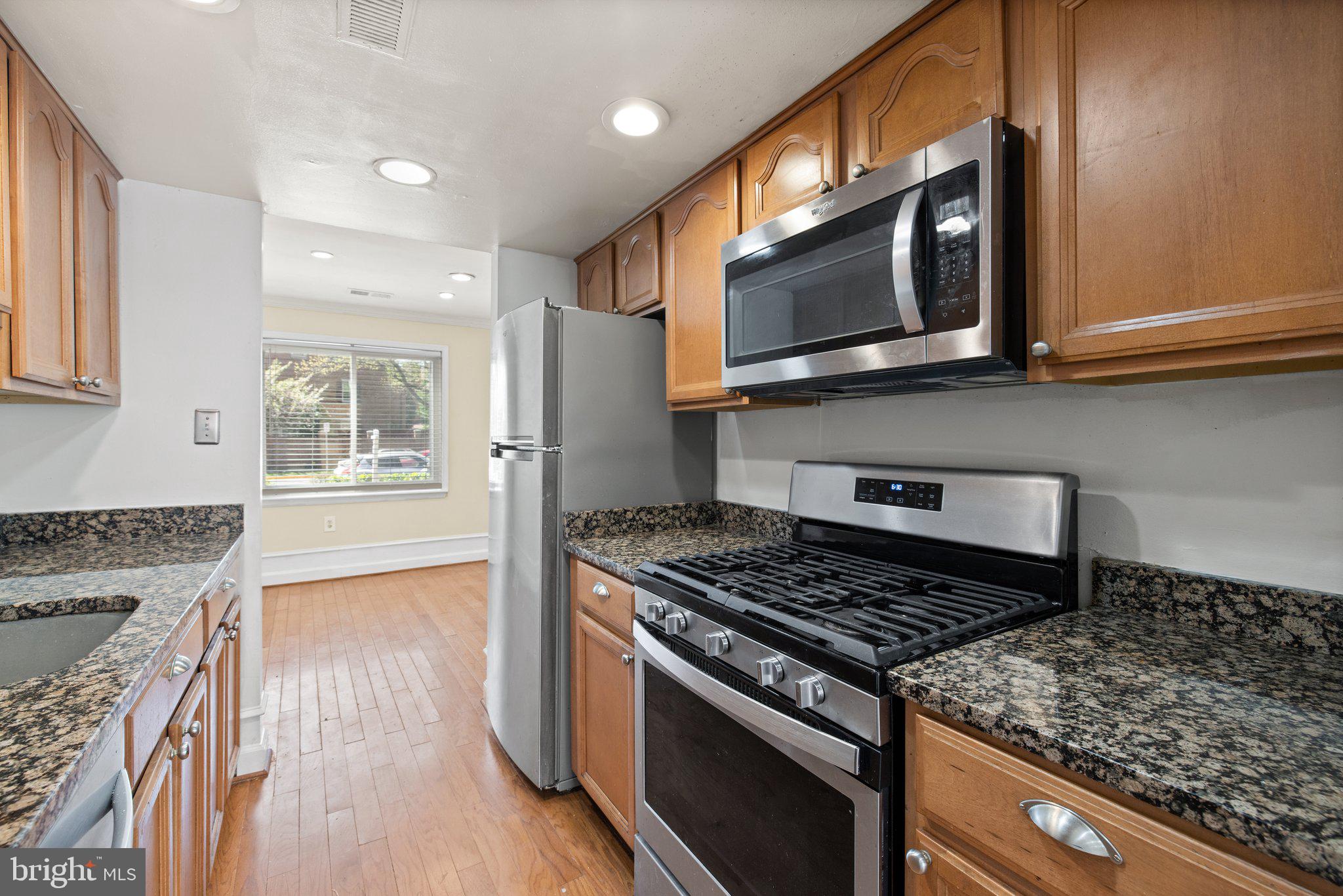 STEVENSON SQUARE - Residential