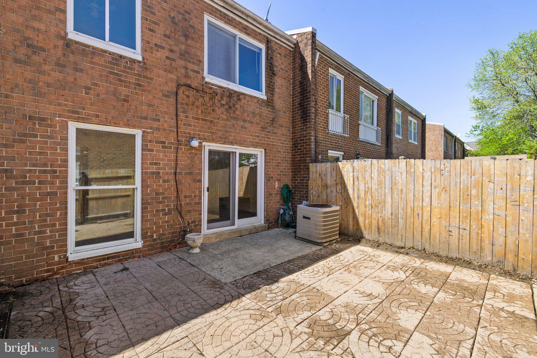 STEVENSON SQUARE - Residential