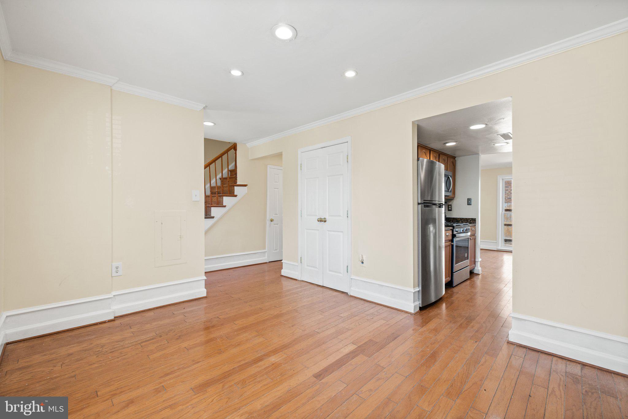 STEVENSON SQUARE - Residential