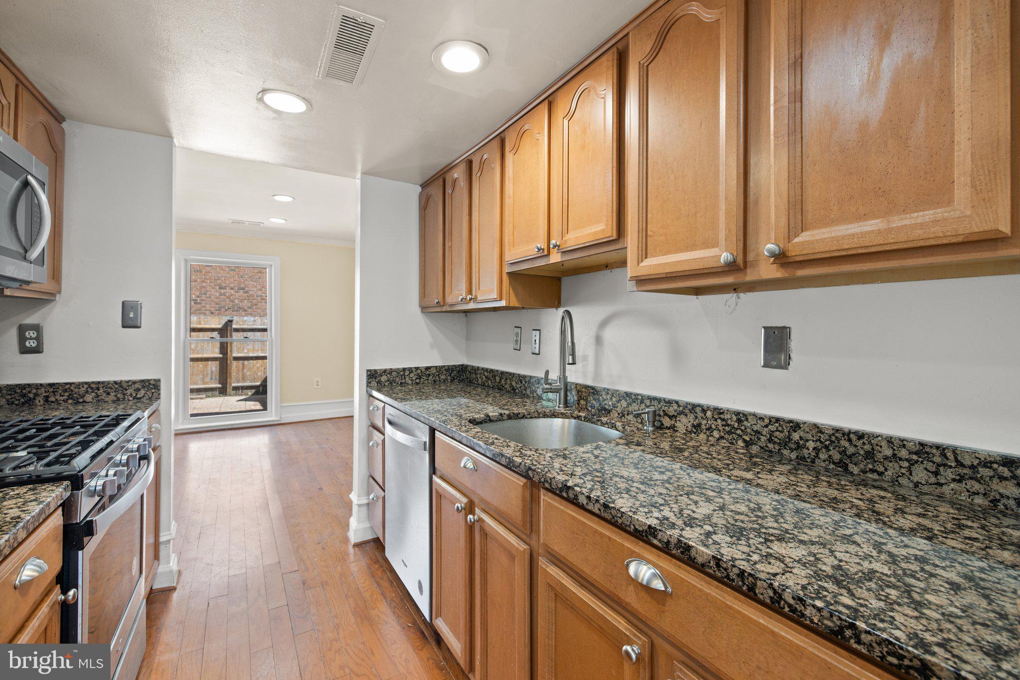 STEVENSON SQUARE - Residential