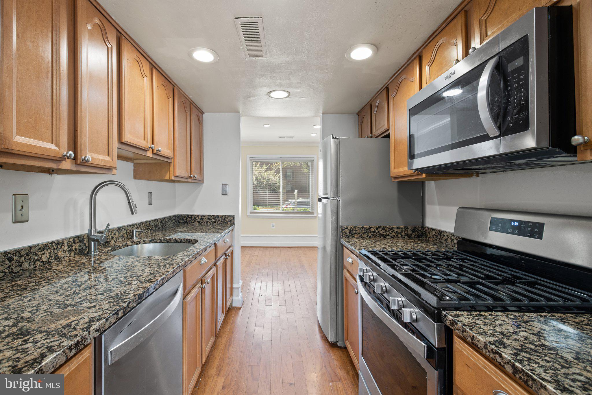 STEVENSON SQUARE - Residential