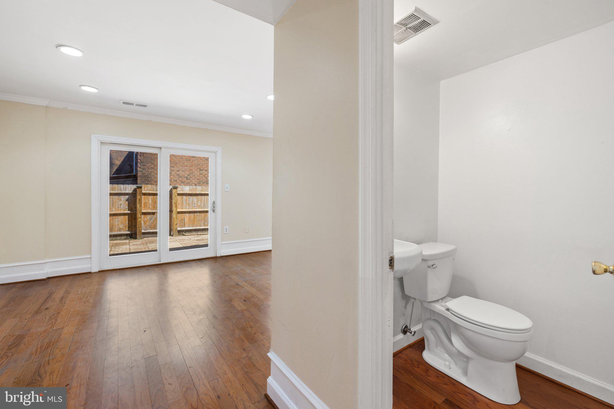 STEVENSON SQUARE - Residential