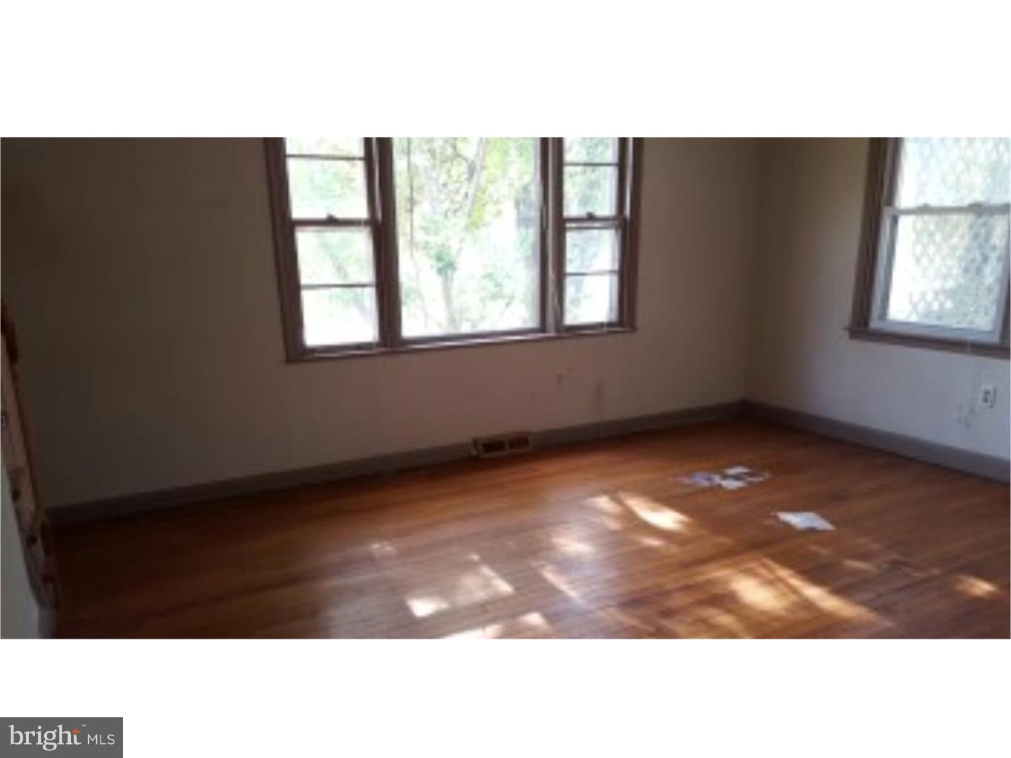 MONTROSE MANOR - Residential