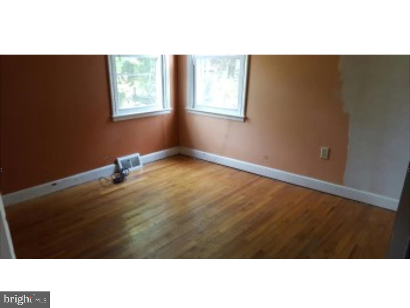 MONTROSE MANOR - Residential