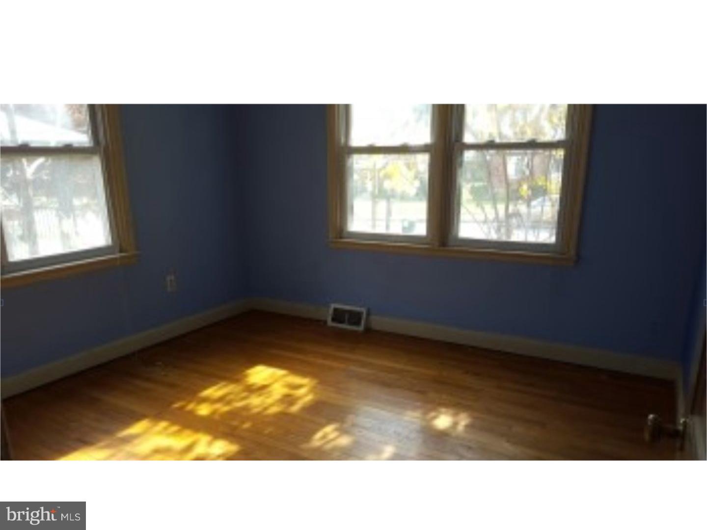 MONTROSE MANOR - Residential