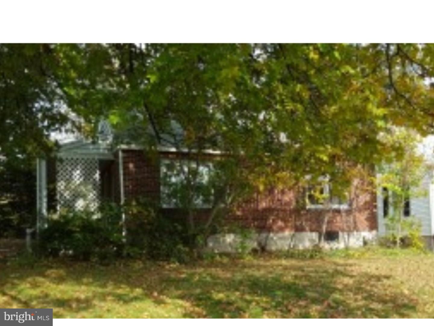 MONTROSE MANOR - Residential