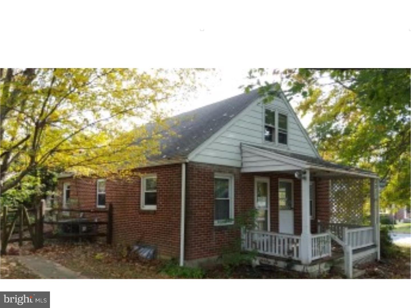 MONTROSE MANOR - Residential