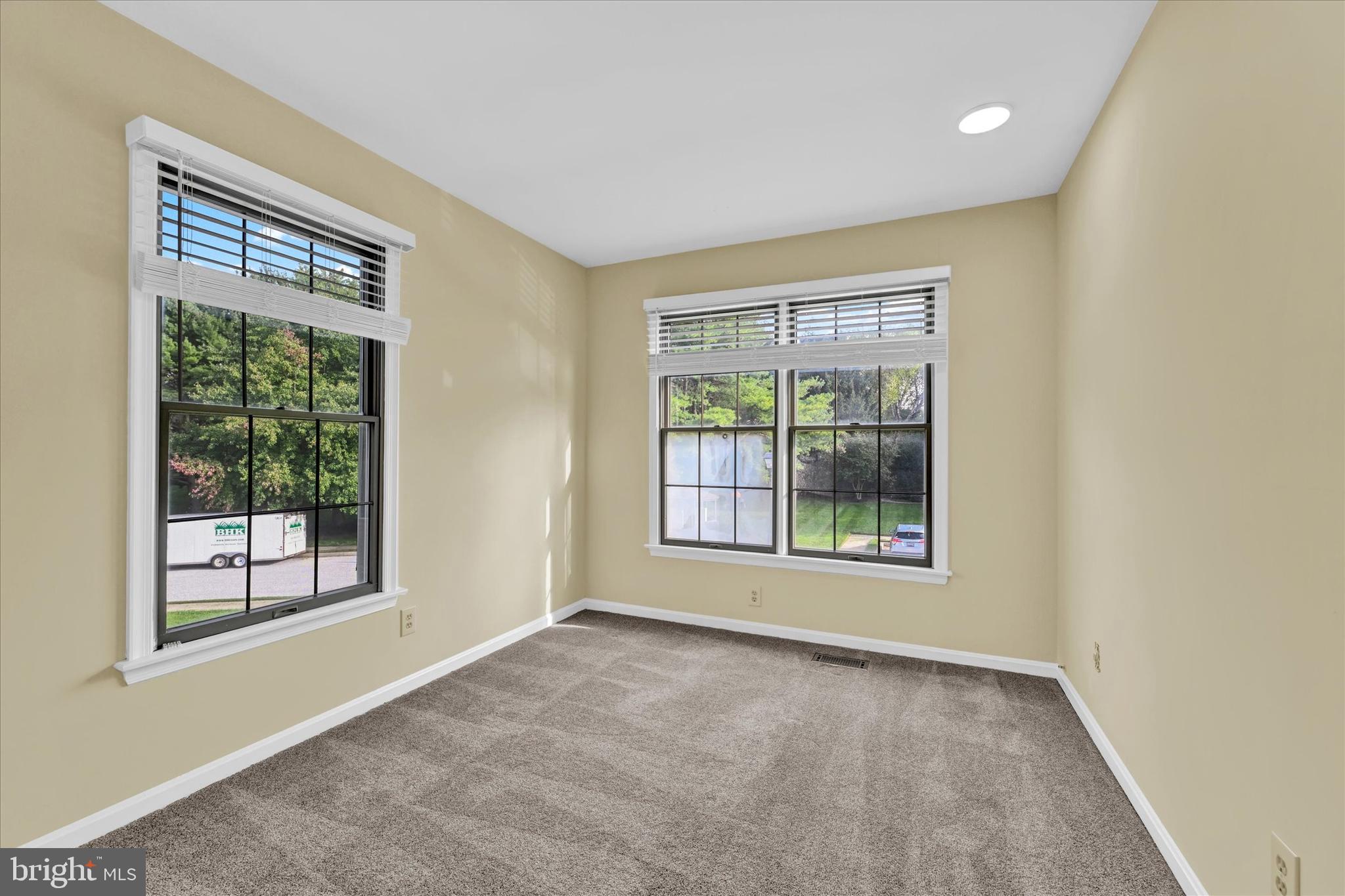 COPPERFIELD AT FIVE FRM - Residential Lease