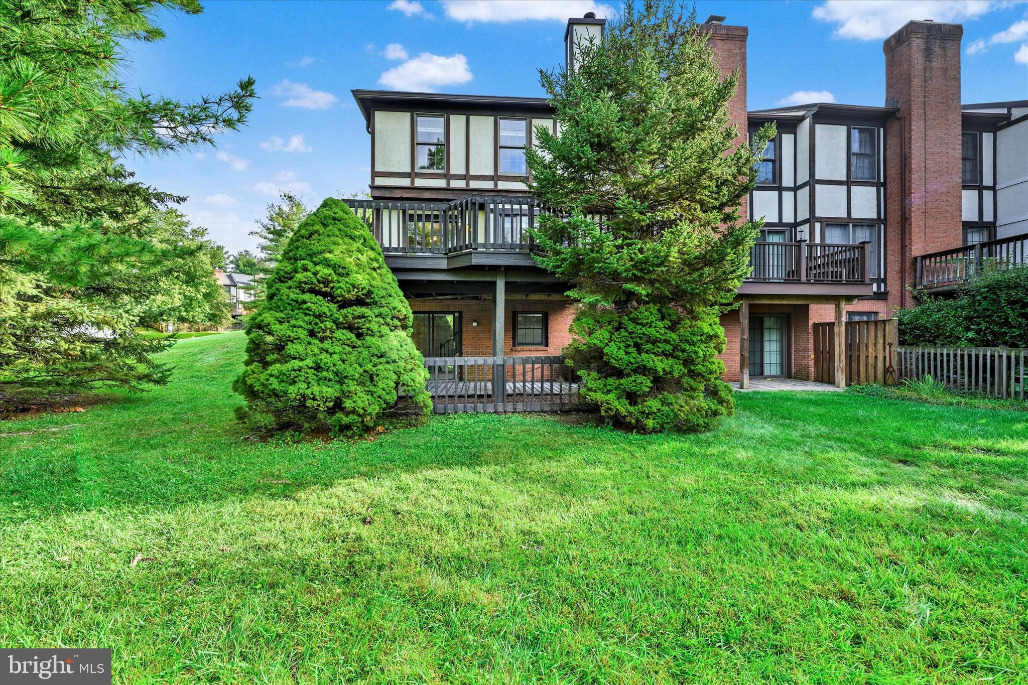 COPPERFIELD AT FIVE FRM - Residential Lease