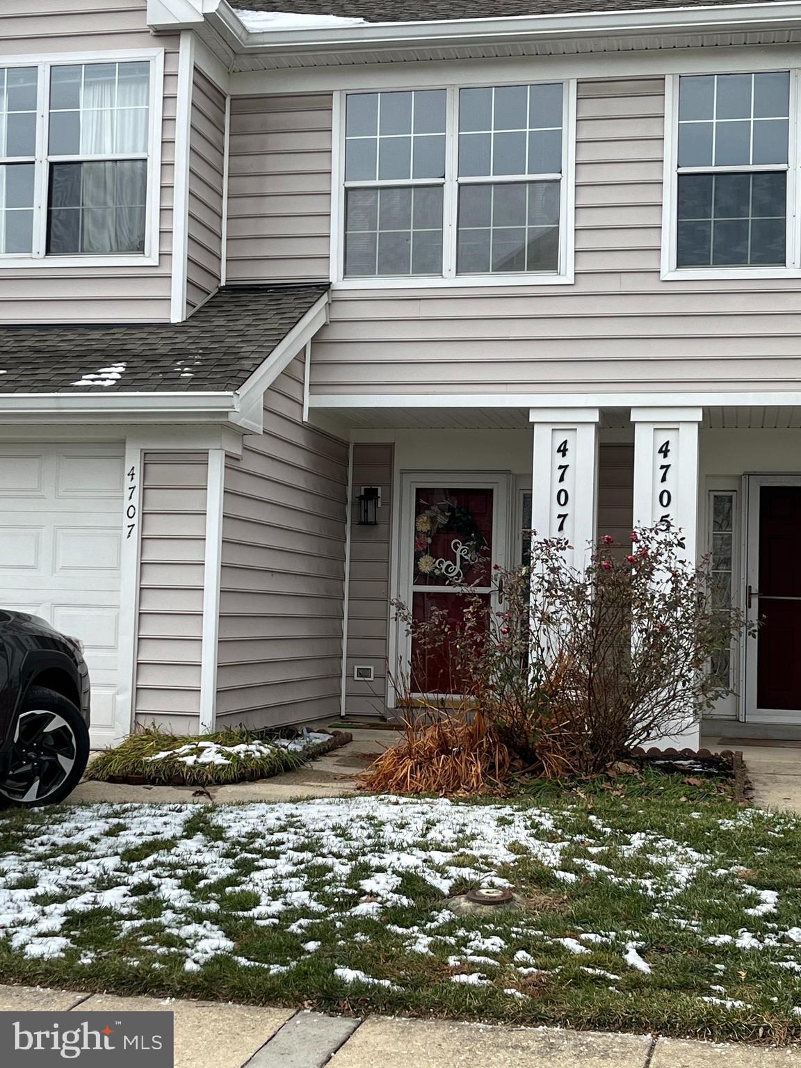 KINGS COUNCIL CONDO - Residential