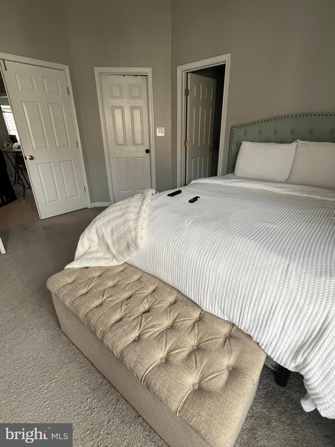 KINGS COUNCIL CONDO - Residential