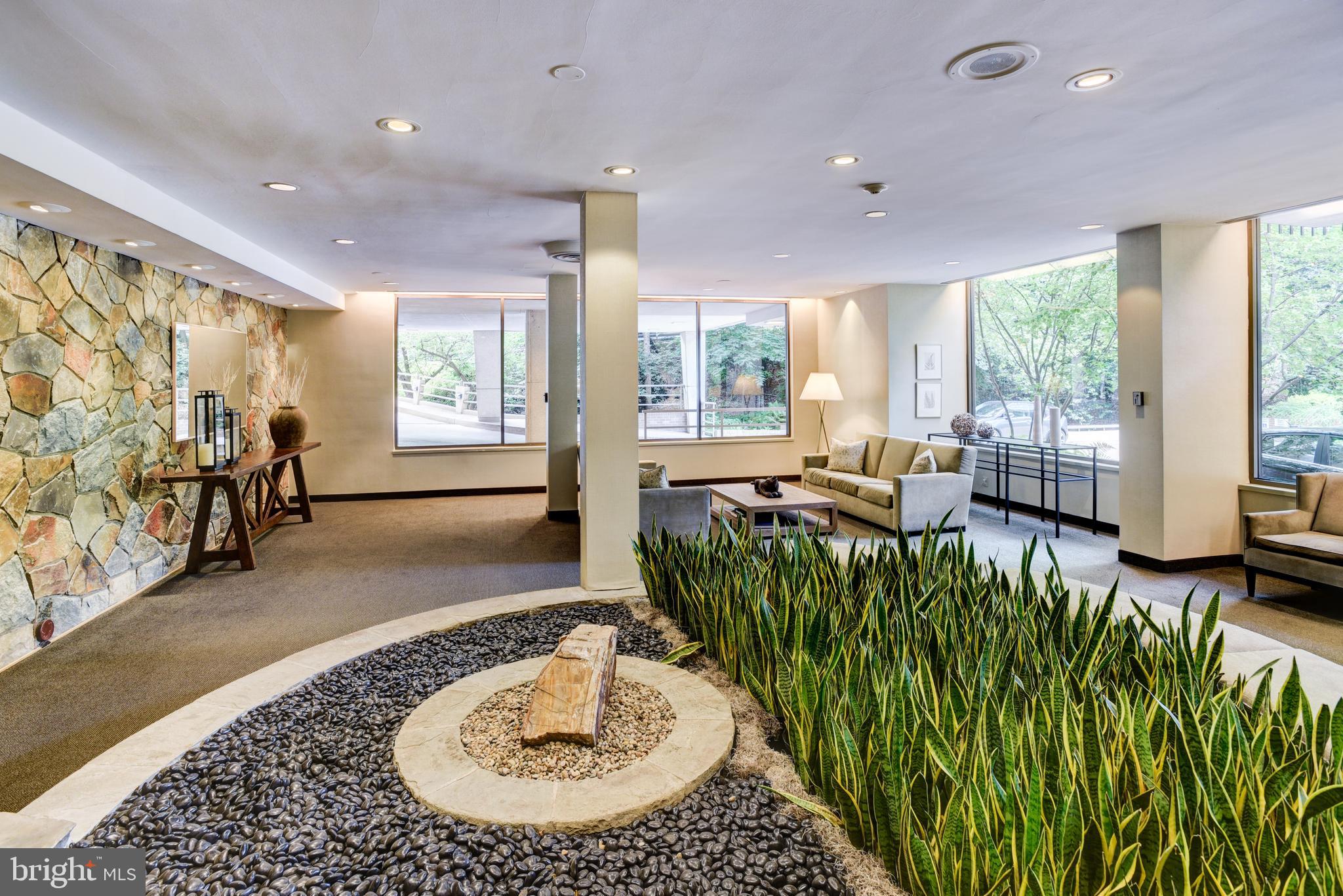 4100 CATHEDRAL AVENUE NW 512