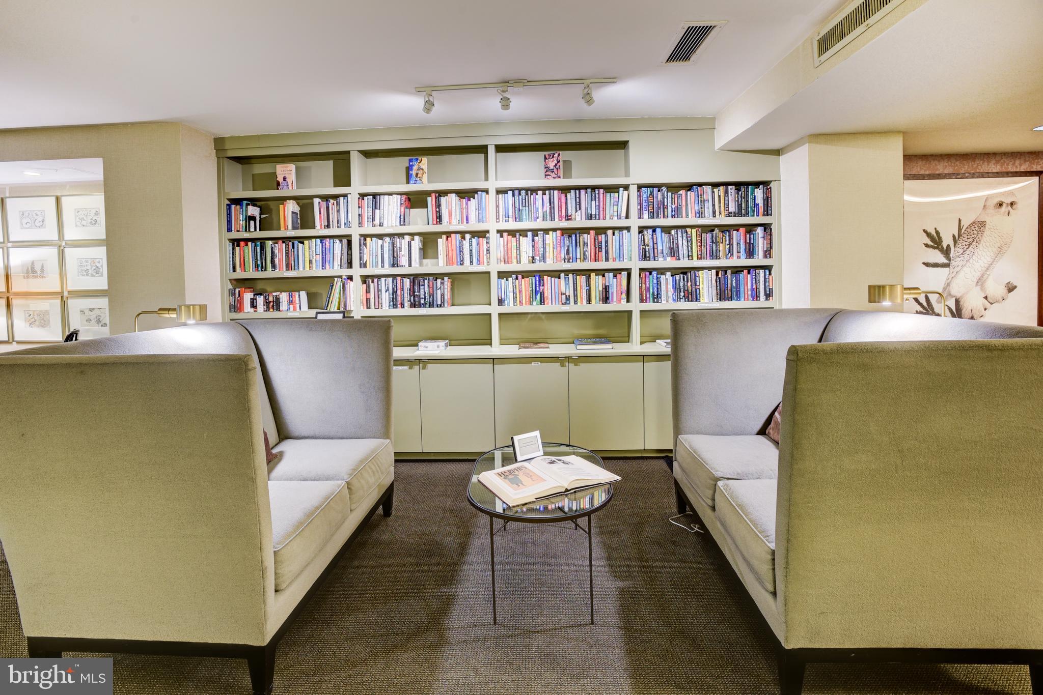 4100 CATHEDRAL AVENUE NW 512